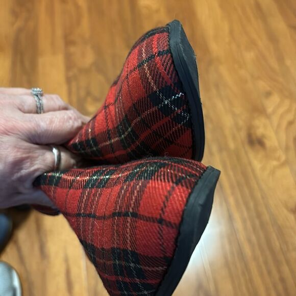 Red & Black Ankle Booties with Classic Checkered Design - Picture 7 of 8